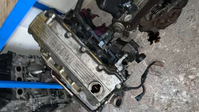 BMW E46 318 KOMPLE ÇIKMA MOTOR BMW ÇIKMA 316 MOTOR